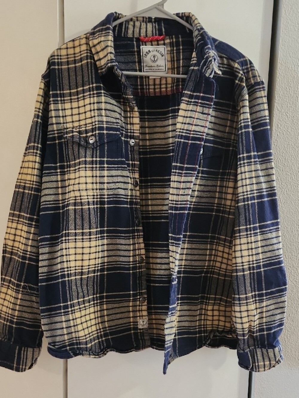 Iron & Resin Navy and Tan Plaid Men’s Shirt Sz XL Homesteader Ruggedcore